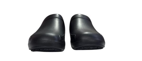 Zueco Negro Fron Zueco con antideslizante negro para dotación